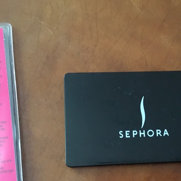 Touch up razor kit, mirror. Free with purchase. - Picture 4 of 5